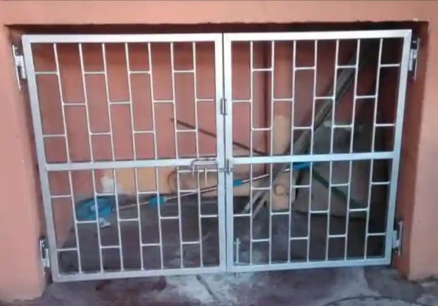 Solid panel security gate